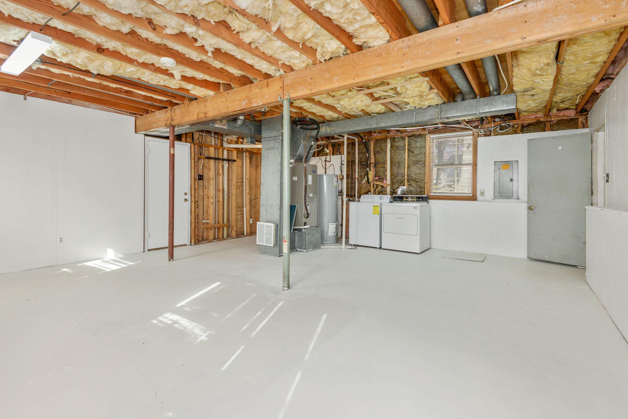 12712 LONGLEAF