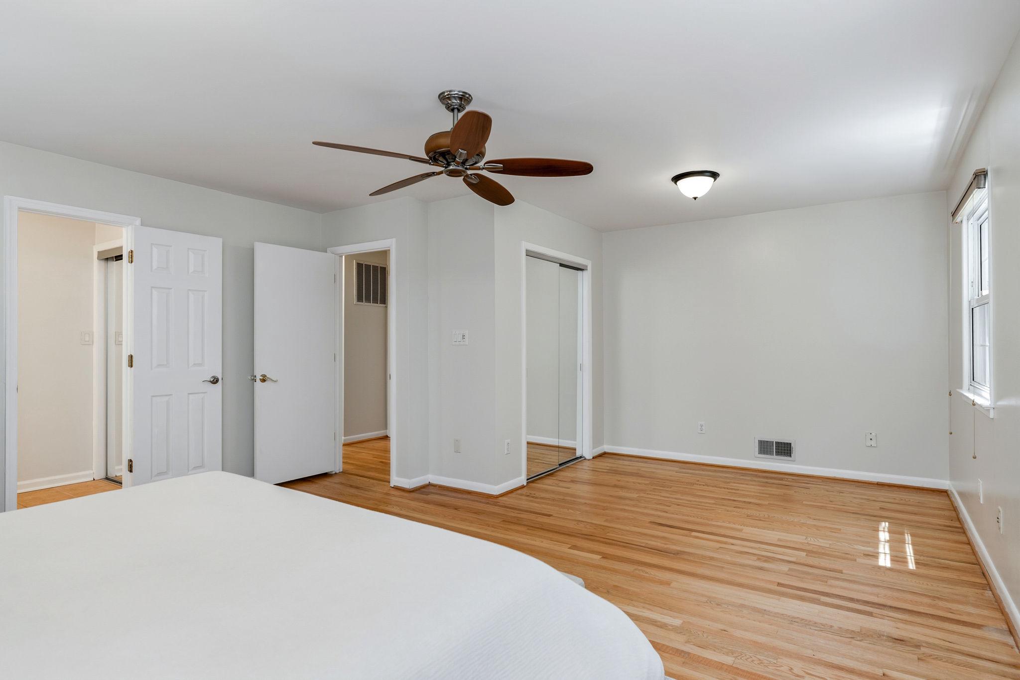 8606 BOUND BROOK LANE