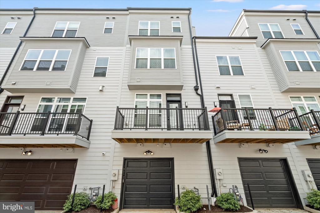 2013 TYSONS RIDGELINE ROAD