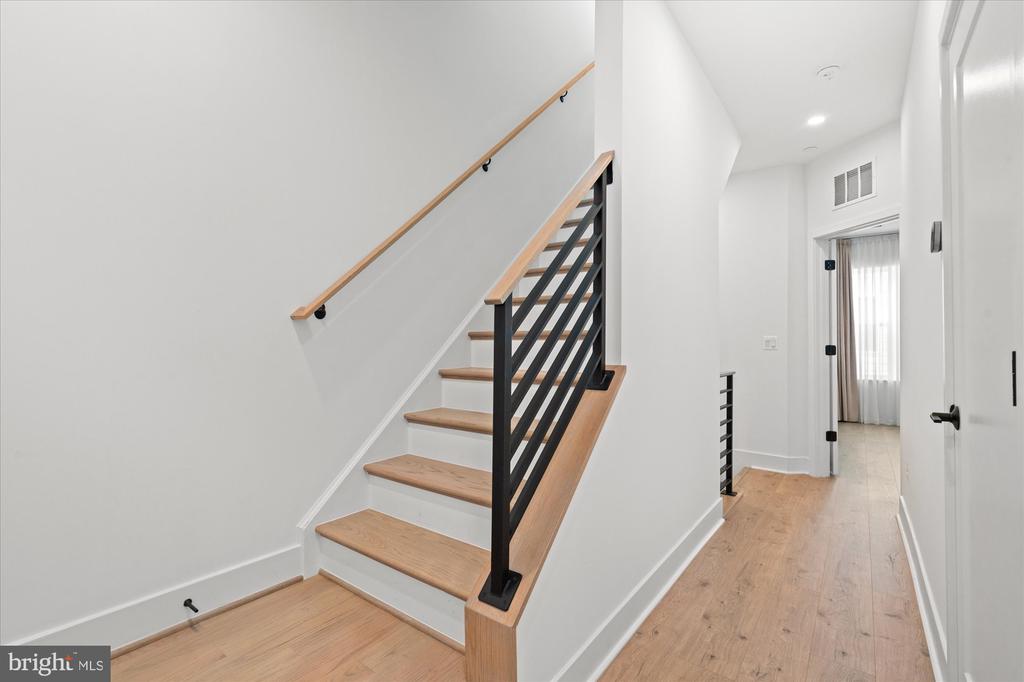 2013 TYSONS RIDGELINE ROAD