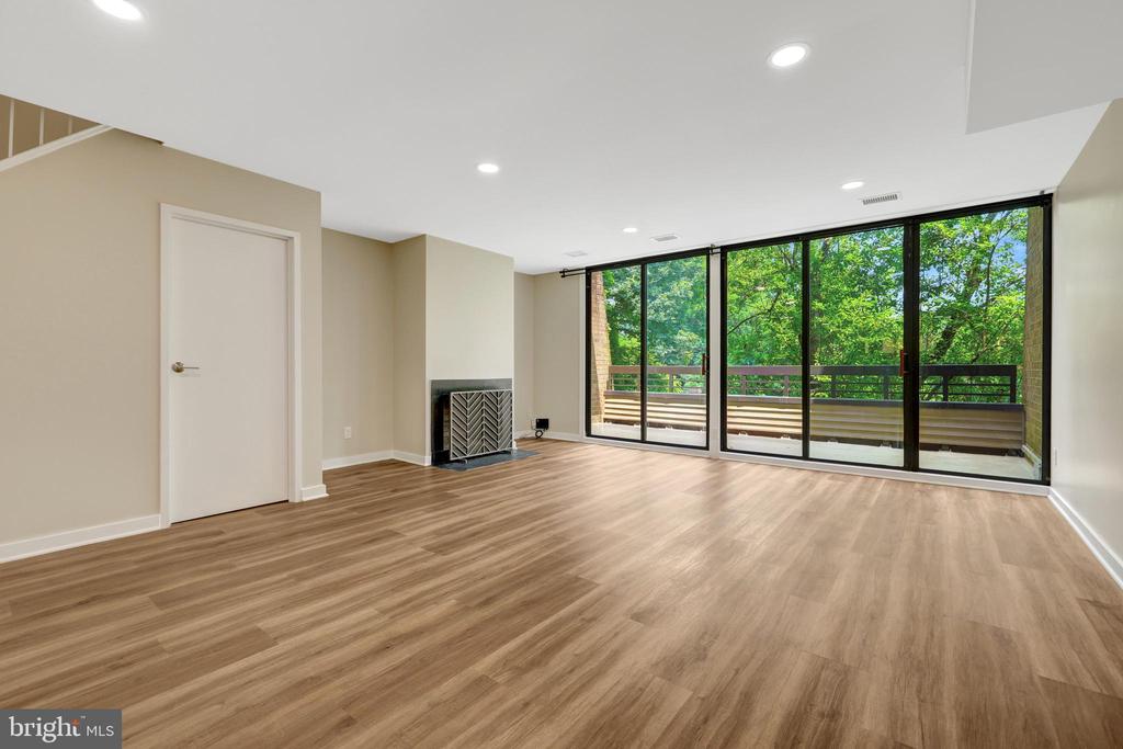 11640 IVYSTONE COURT Unit: 02/002A2