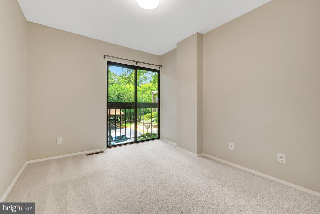 11640 IVYSTONE COURT Unit: 02/002A2