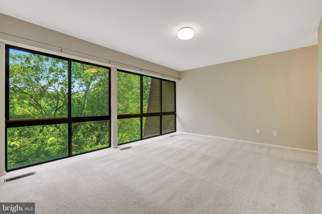 11640 IVYSTONE COURT Unit: 02/002A2