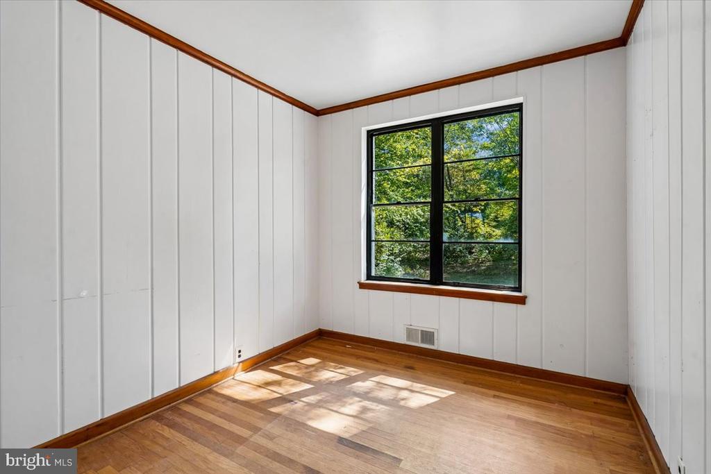 1208 SHENANDOAH ROAD