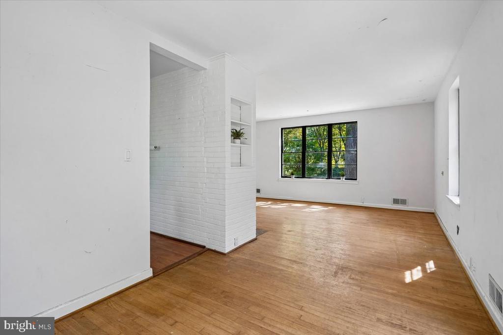 1208 SHENANDOAH ROAD