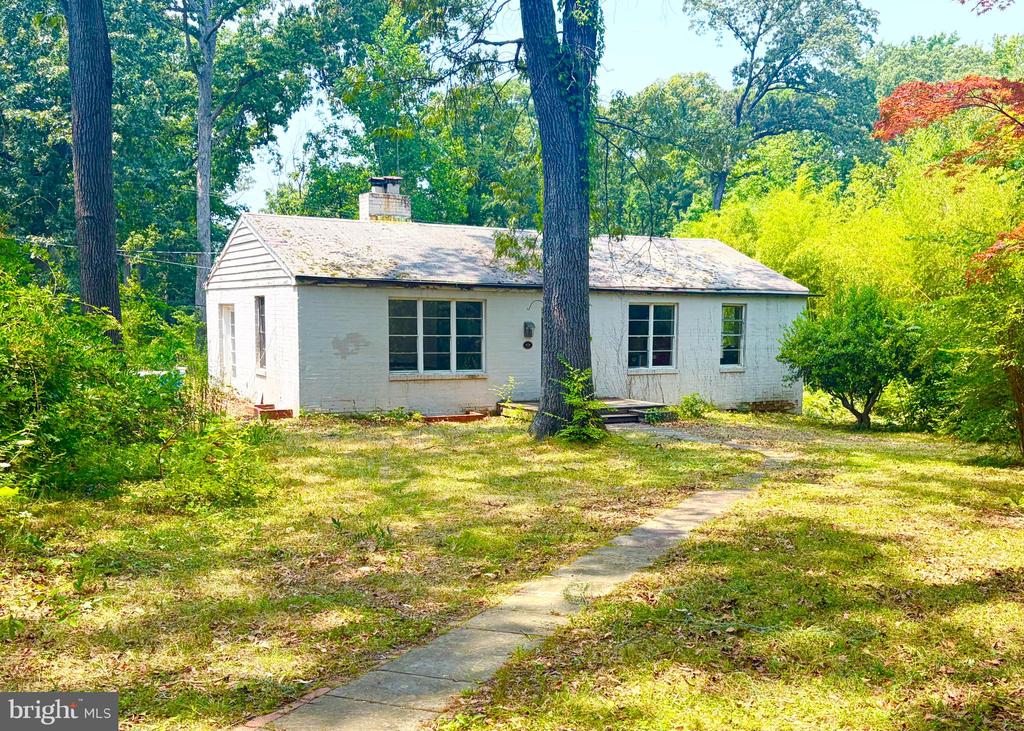 1208 SHENANDOAH ROAD