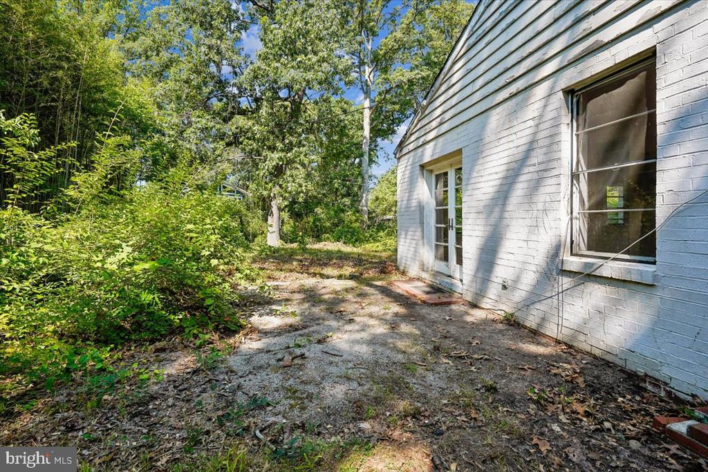 1208 SHENANDOAH ROAD