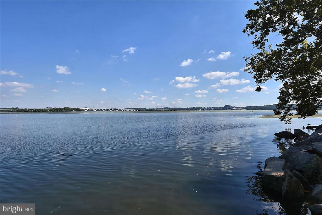 1208 SHENANDOAH ROAD