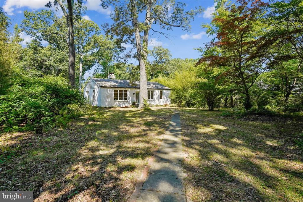 1208 SHENANDOAH ROAD