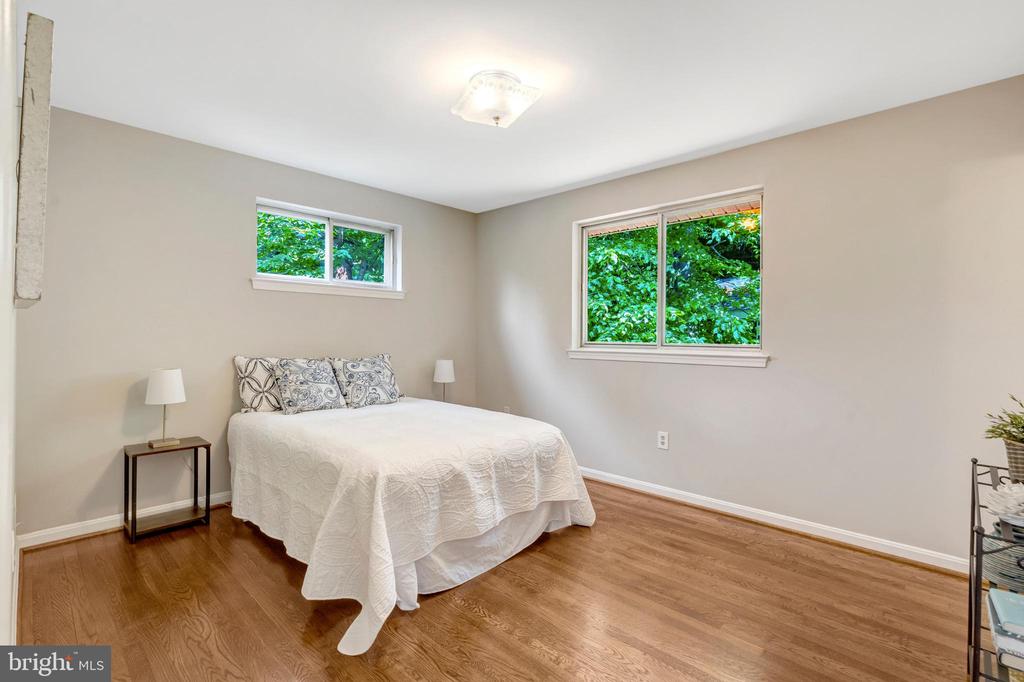 8622 KENILWORTH DRIVE