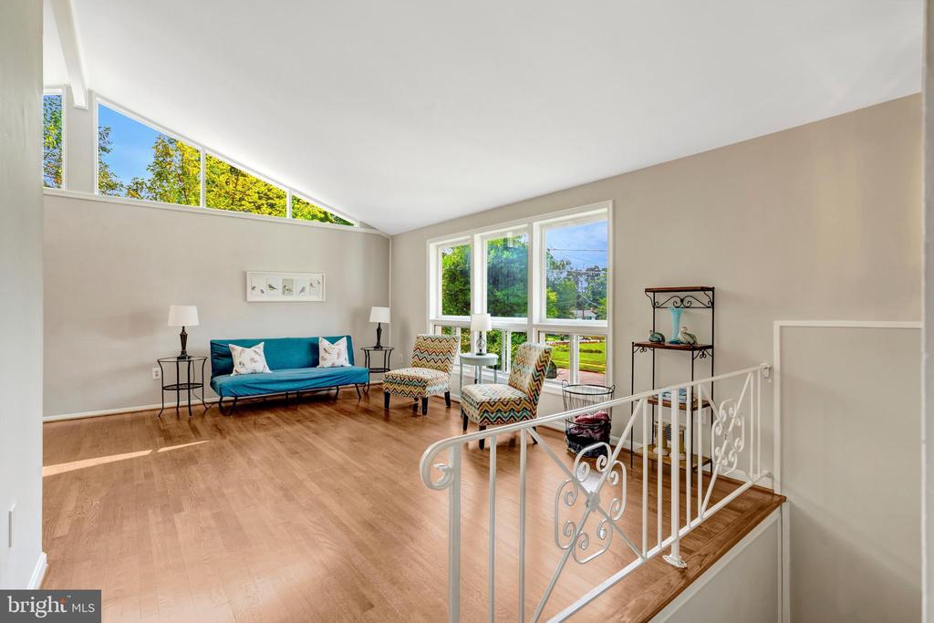 8622 KENILWORTH DRIVE