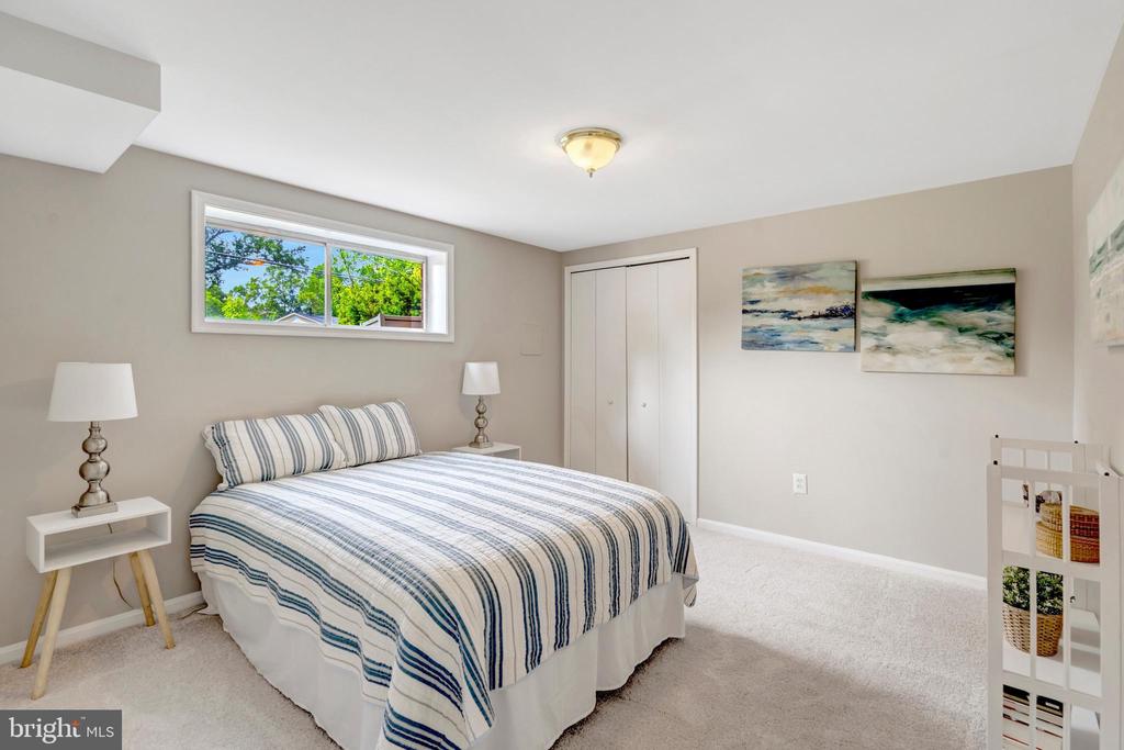 8622 KENILWORTH DRIVE