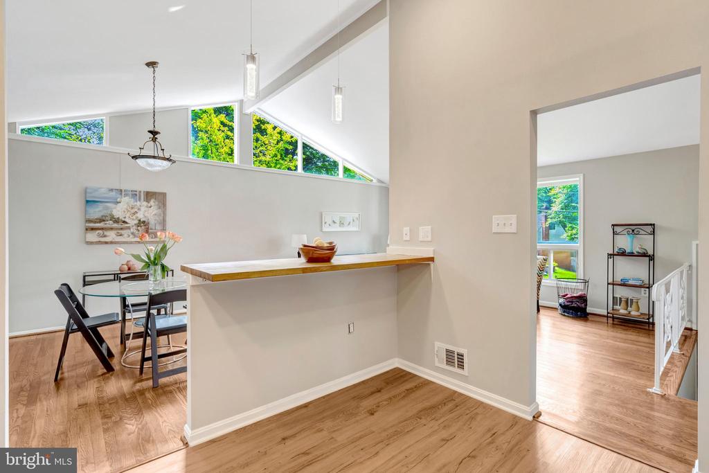 8622 KENILWORTH DRIVE
