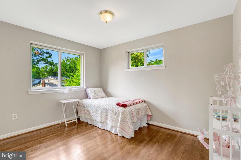 8622 KENILWORTH DRIVE