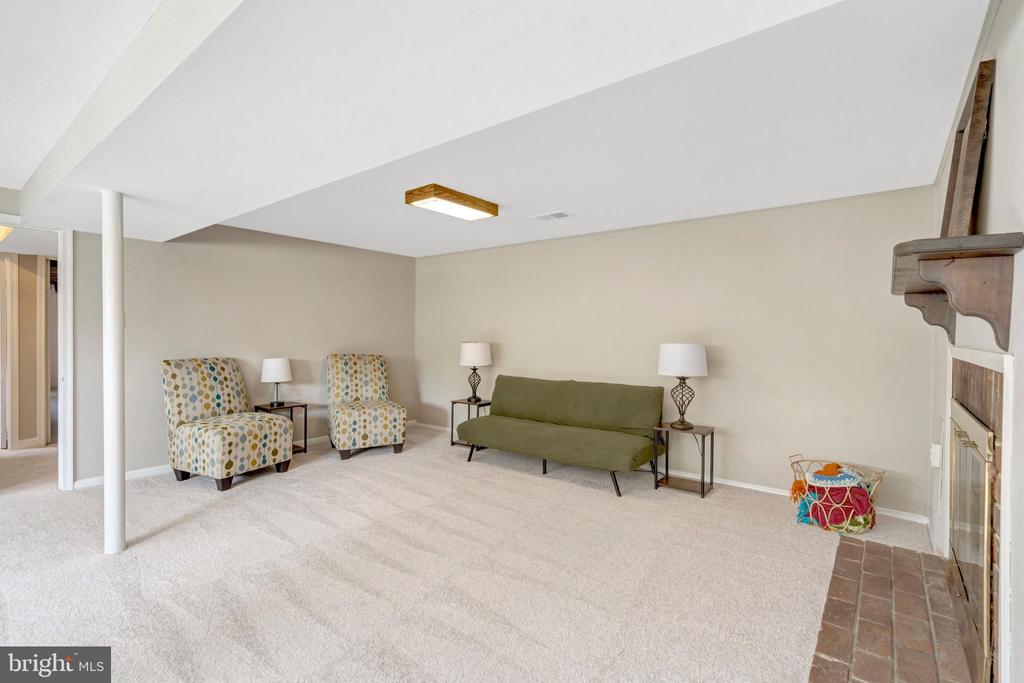 8622 KENILWORTH DRIVE