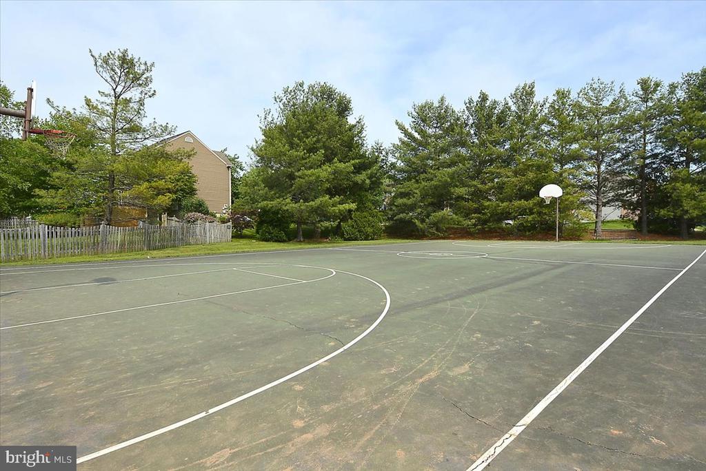 3632 GREAT LAUREL LANE