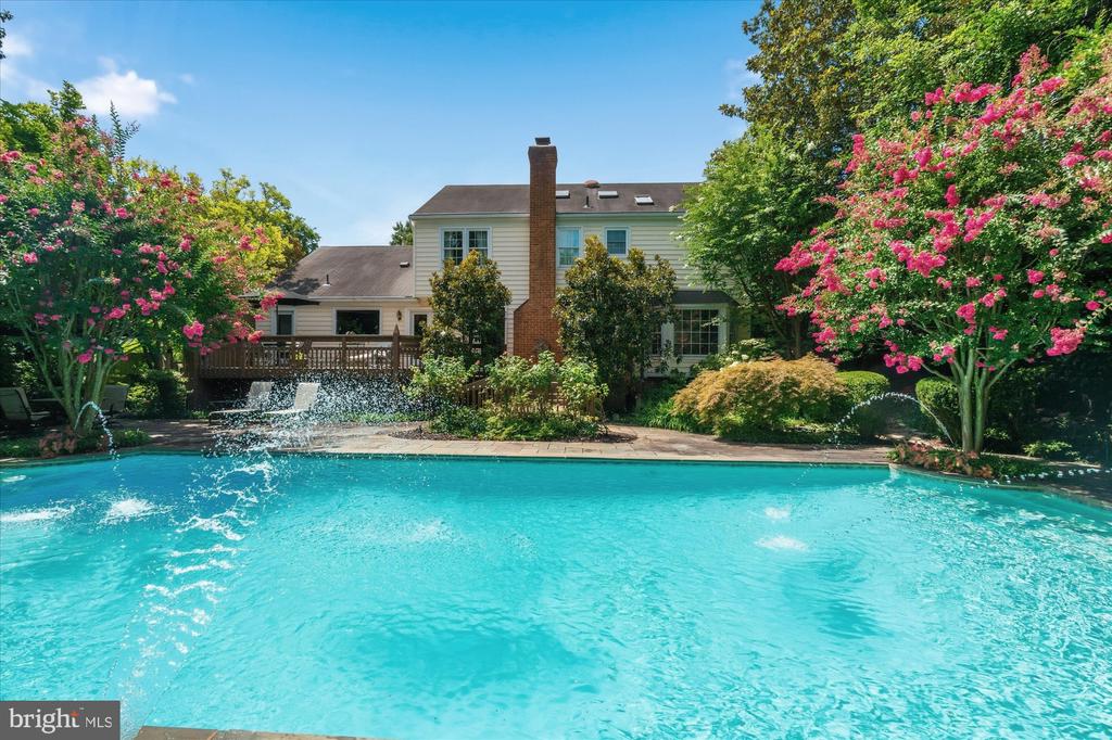 7200 LUDWOOD COURT