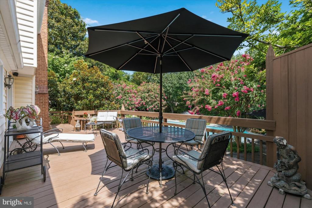 7200 LUDWOOD COURT
