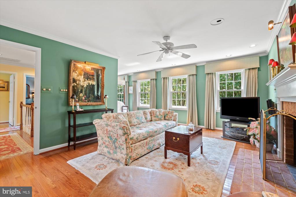 7200 LUDWOOD COURT