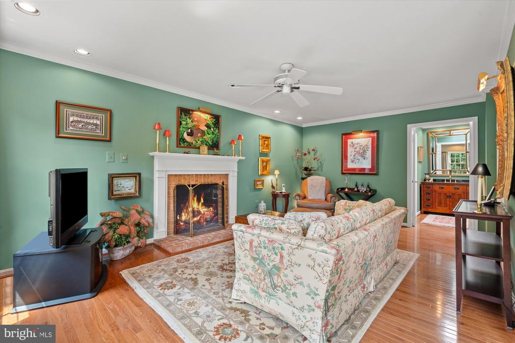 7200 LUDWOOD COURT