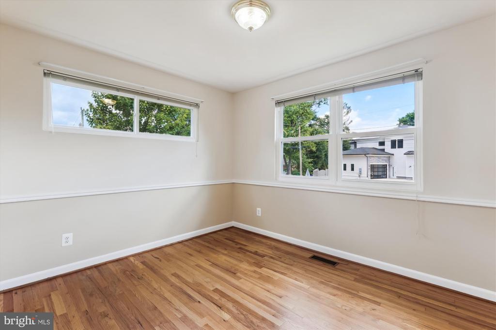 6916 SOUTHRIDGE DRIVE