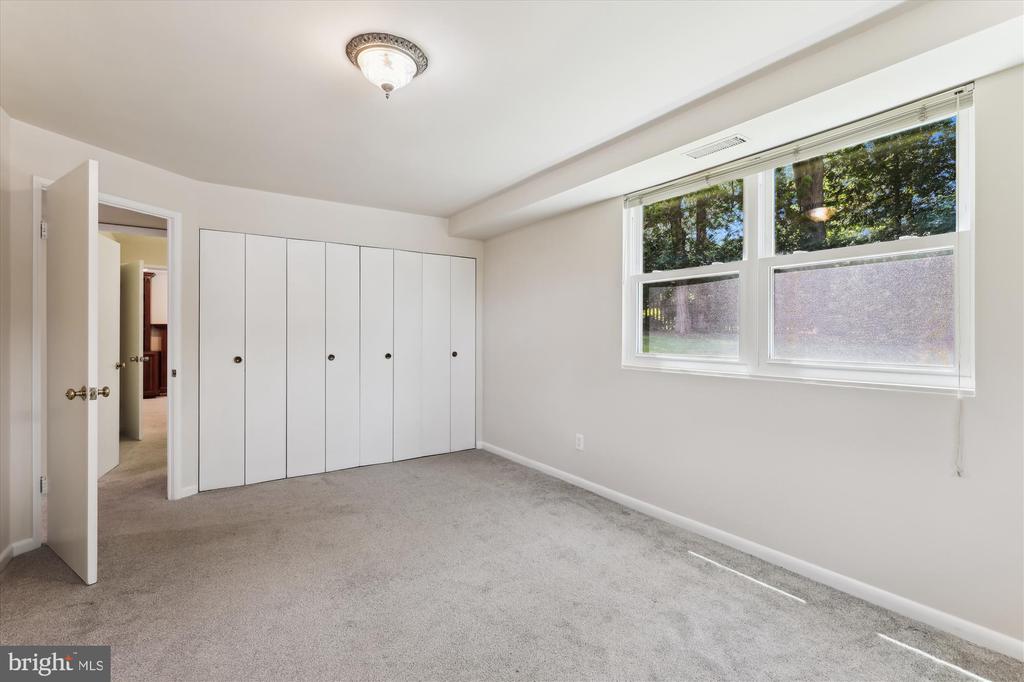 6916 SOUTHRIDGE DRIVE