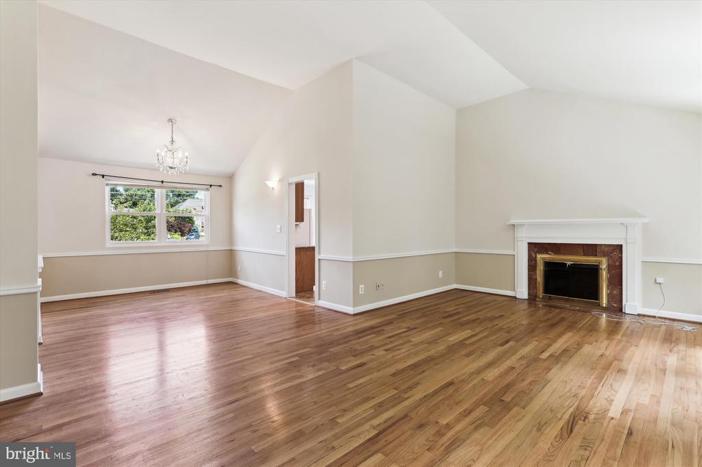 6916 SOUTHRIDGE DRIVE