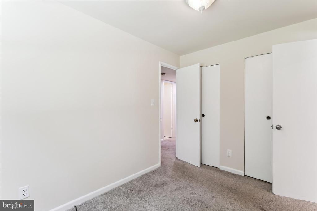 6916 SOUTHRIDGE DRIVE