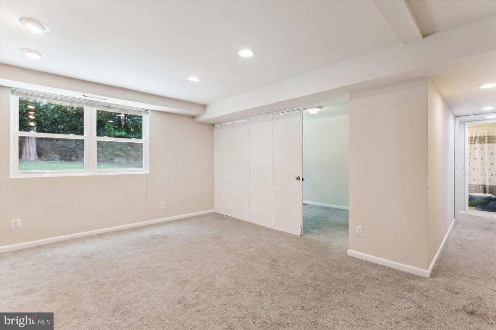 6916 SOUTHRIDGE DRIVE