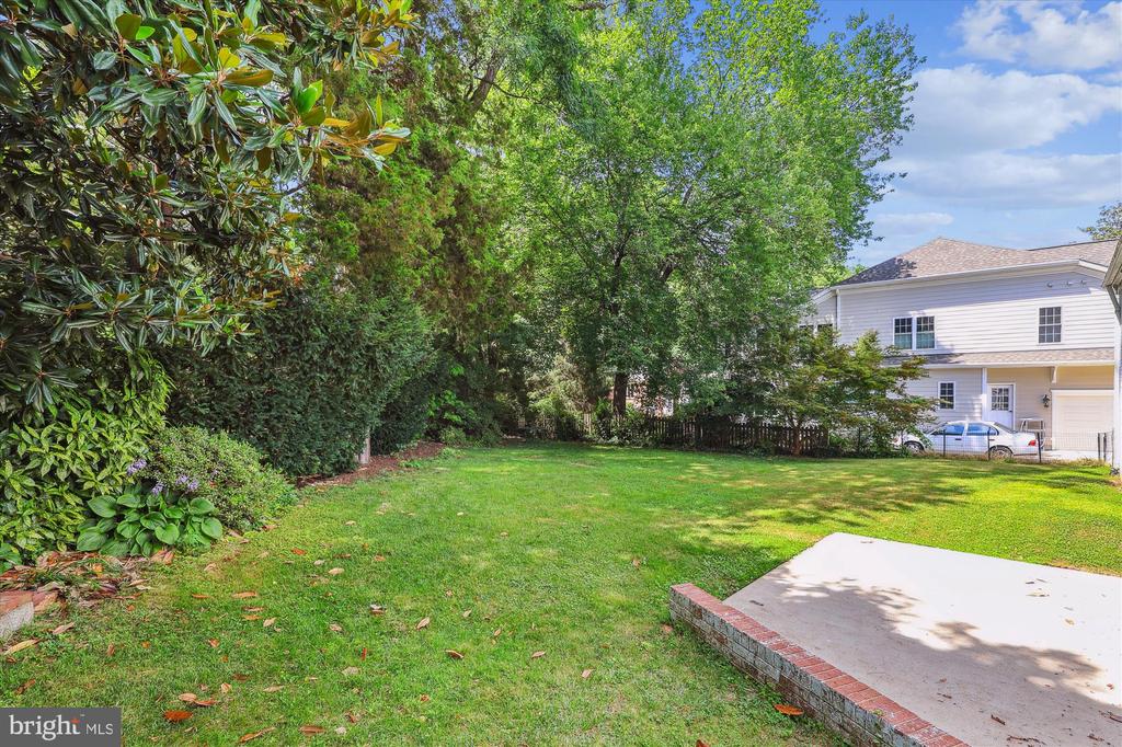 6916 SOUTHRIDGE DRIVE