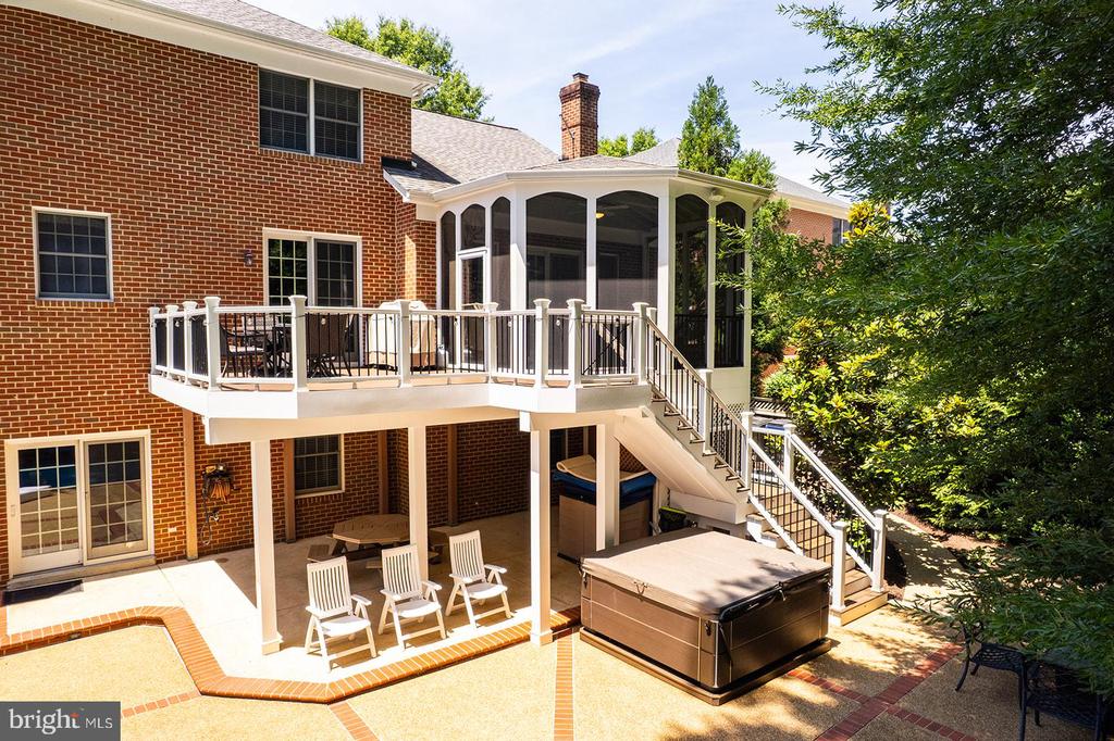 2755 OAKTON PLANTATION LANE