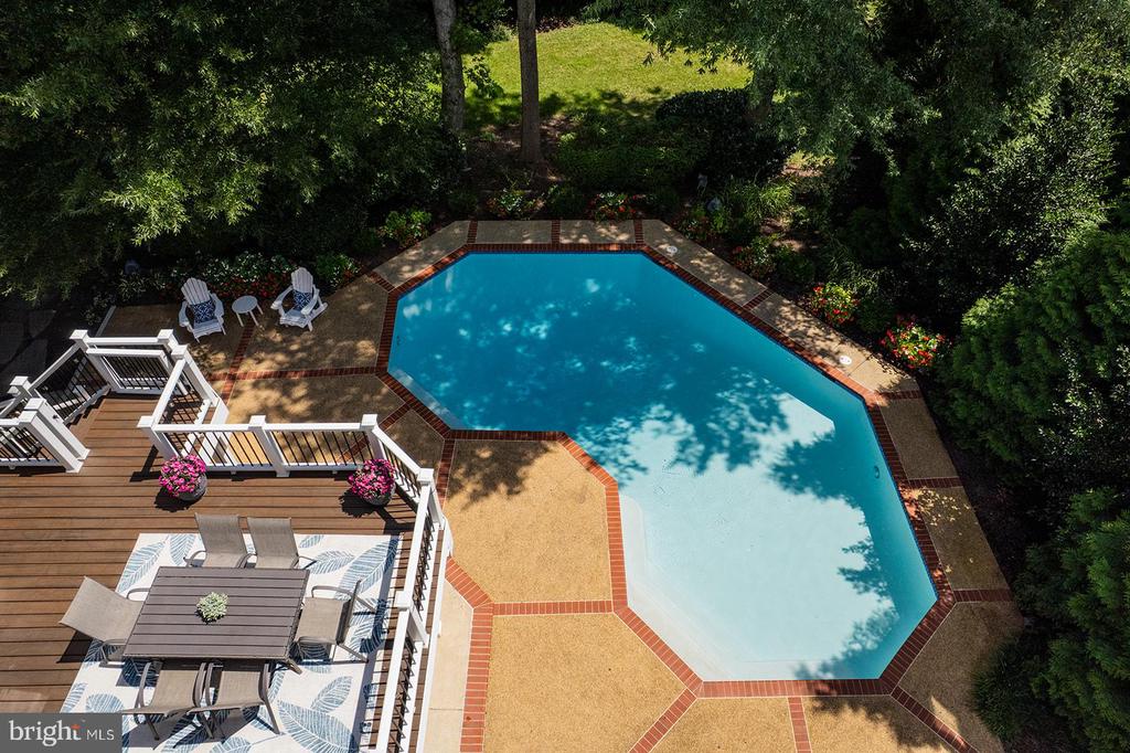 2755 OAKTON PLANTATION LANE