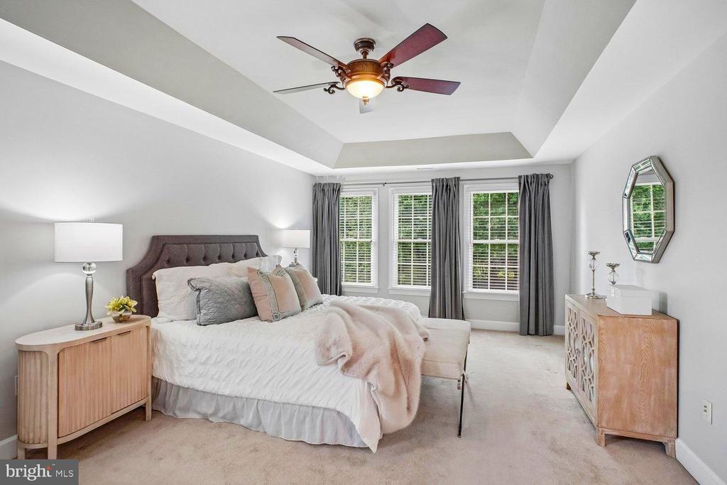 2755 OAKTON PLANTATION LANE