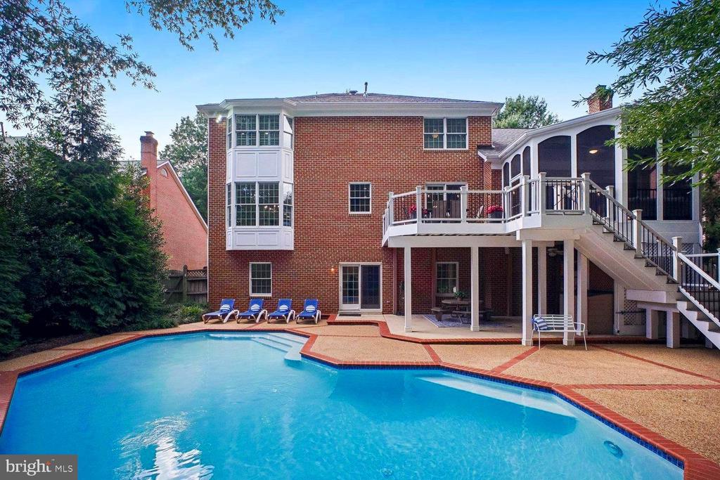 2755 OAKTON PLANTATION LANE