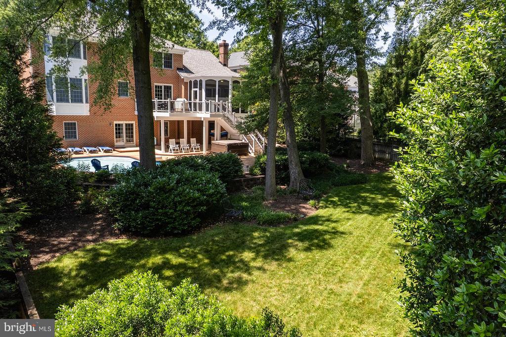 2755 OAKTON PLANTATION LANE