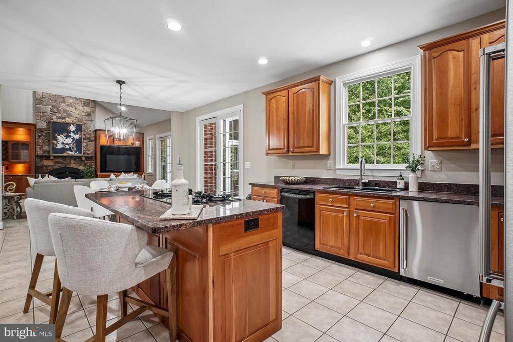 2755 OAKTON PLANTATION LANE