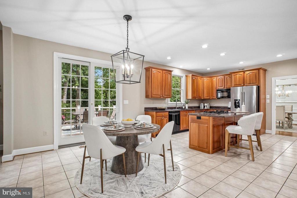 2755 OAKTON PLANTATION LANE