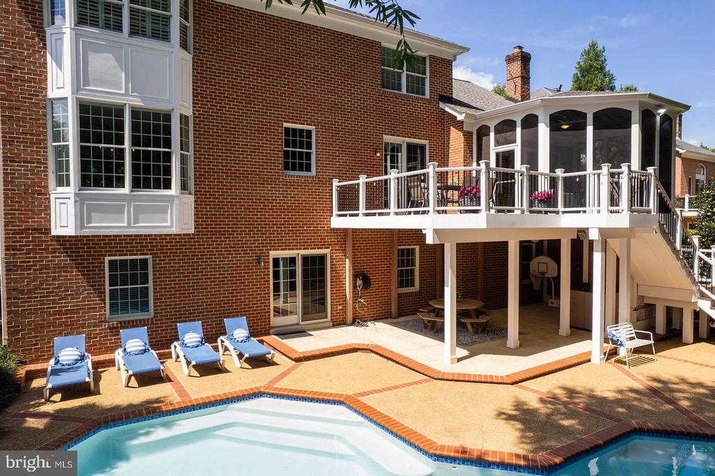 2755 OAKTON PLANTATION LANE