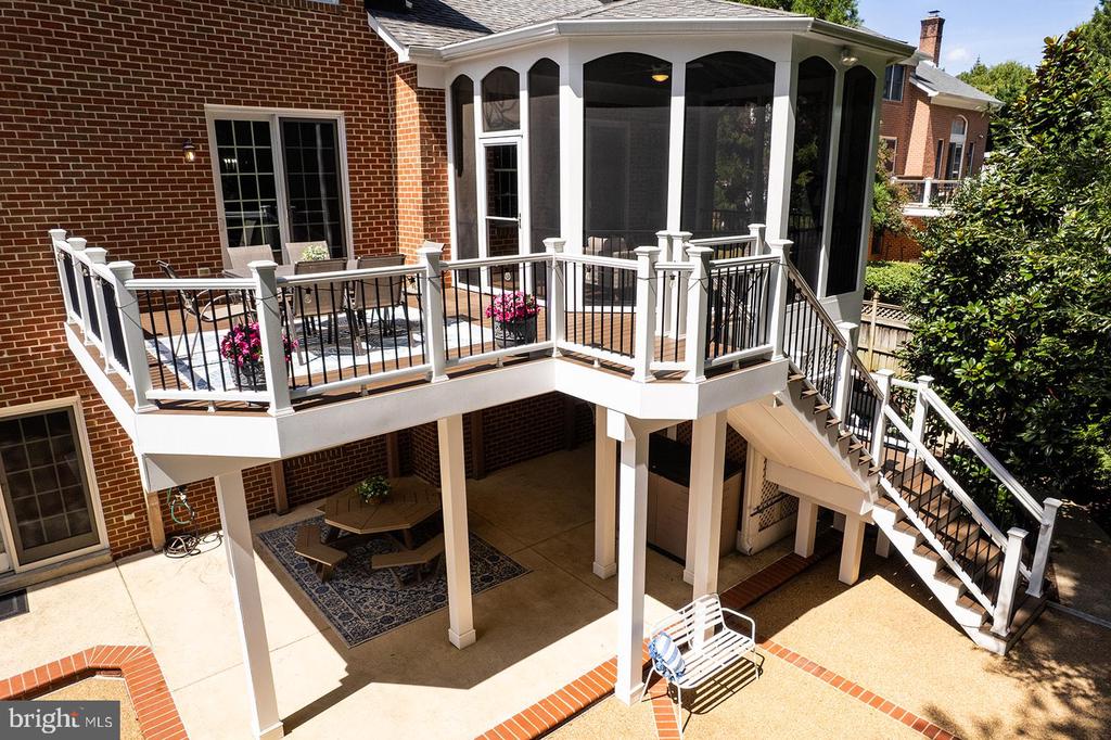 2755 OAKTON PLANTATION LANE