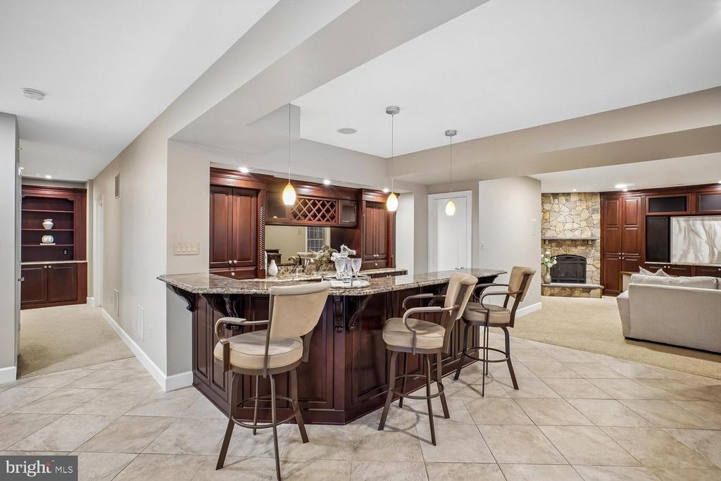 2755 OAKTON PLANTATION LANE