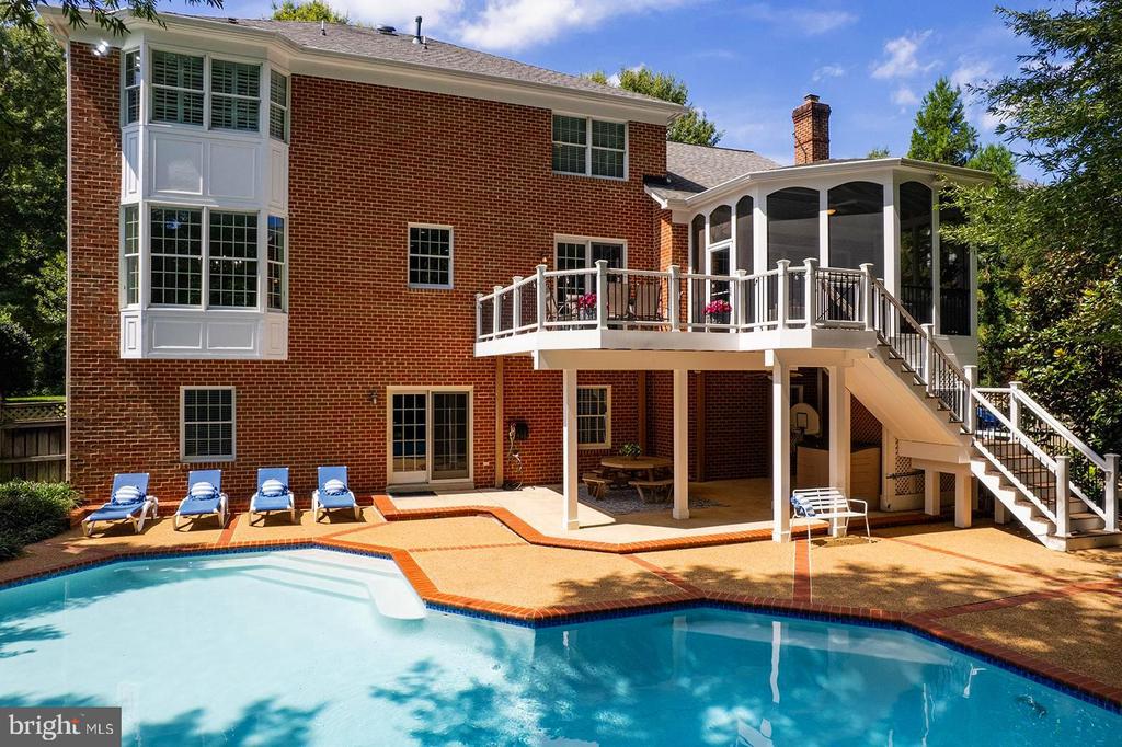 2755 OAKTON PLANTATION LANE