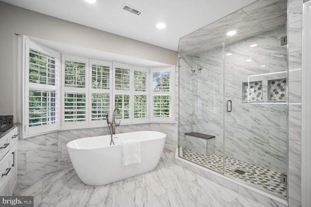 2755 OAKTON PLANTATION LANE
