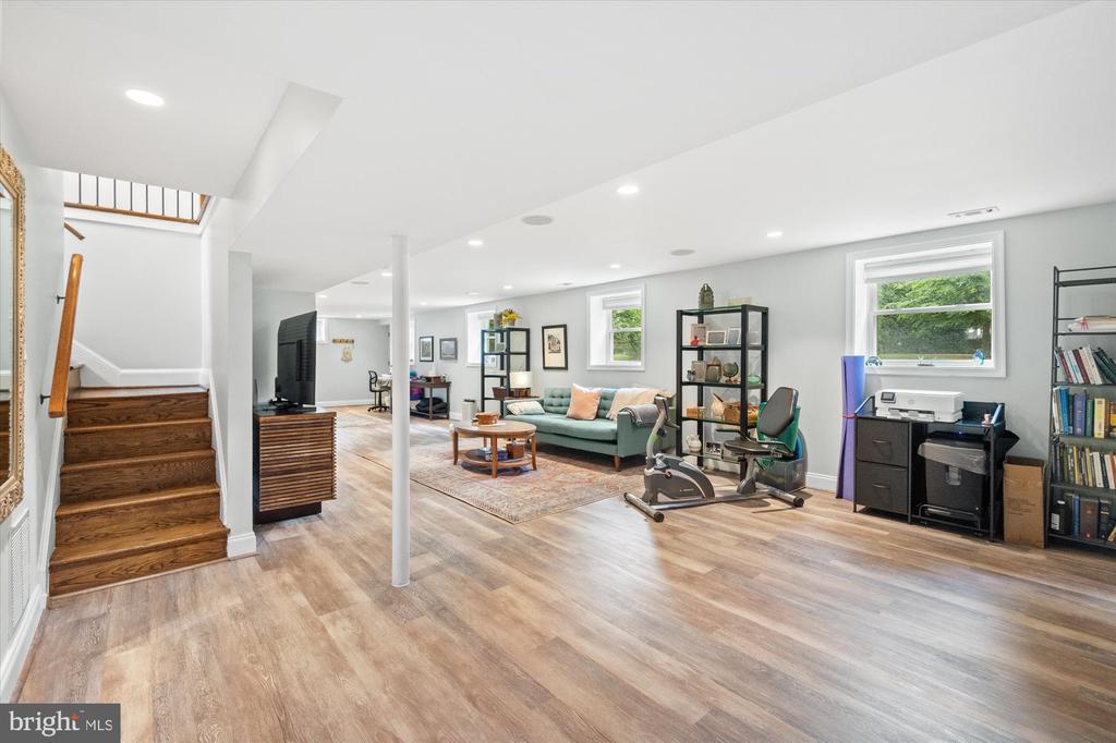 9309 ALLWOOD DRIVE