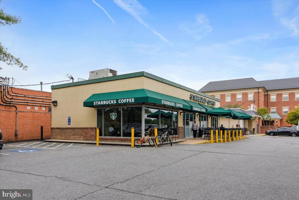 1935 WILSON LANE Unit: 304