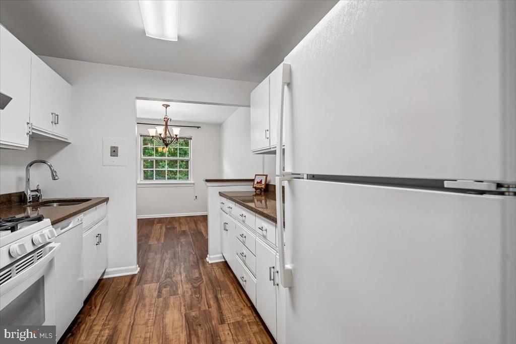 1935 WILSON LANE Unit: 304