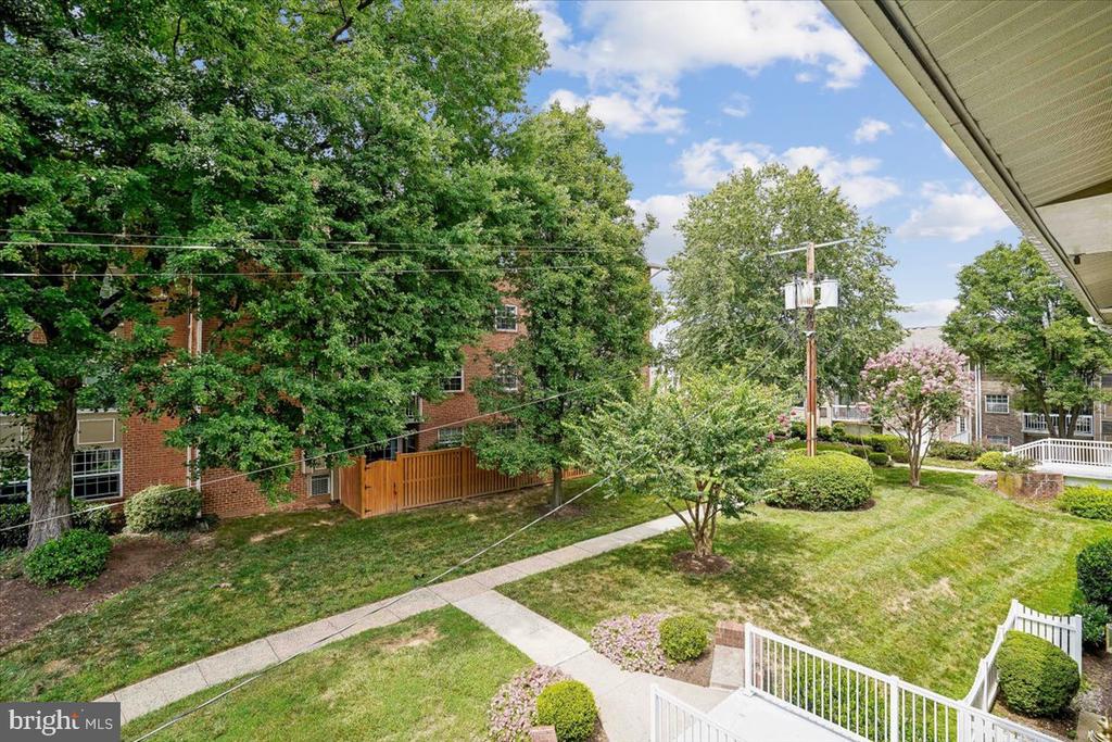 1935 WILSON LANE Unit: 304