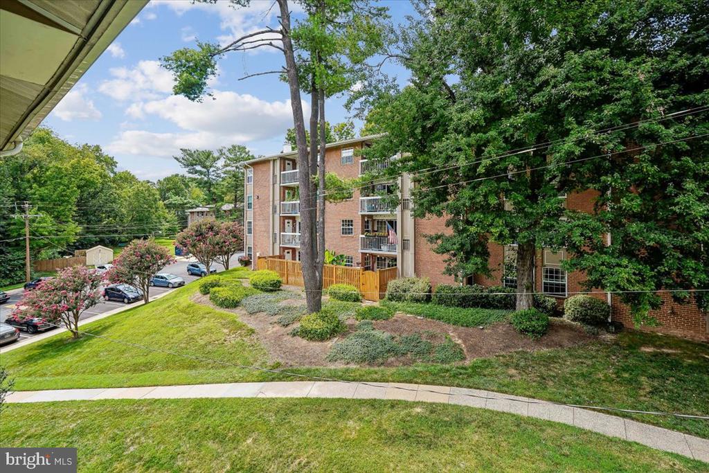 1935 WILSON LANE Unit: 304
