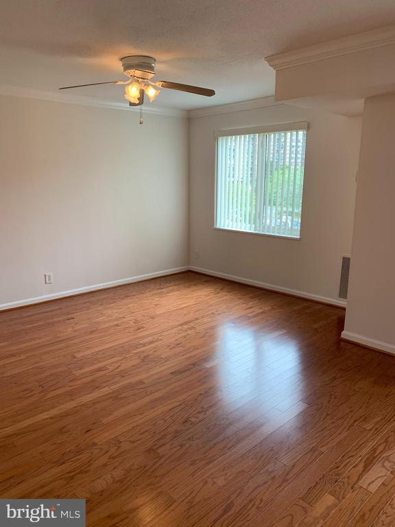 8350 GREENSBORO DRIVE Unit: 209