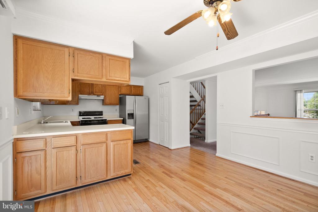 7369 RHONDDA DRIVE
