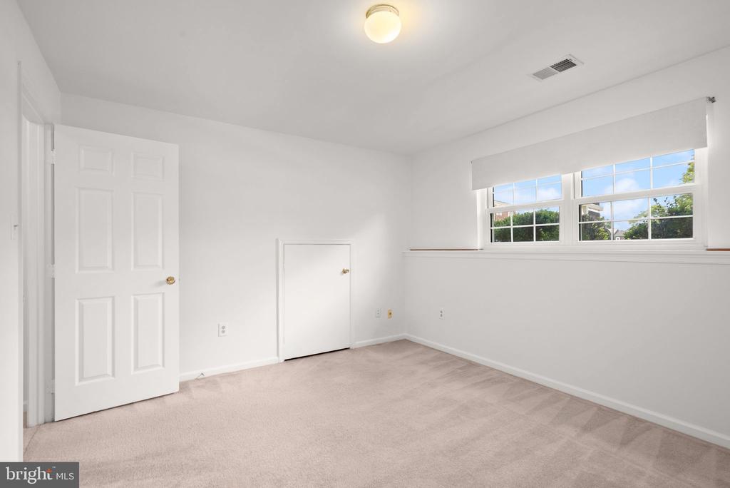 7369 RHONDDA DRIVE